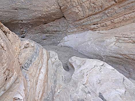 Mosaic Canyon