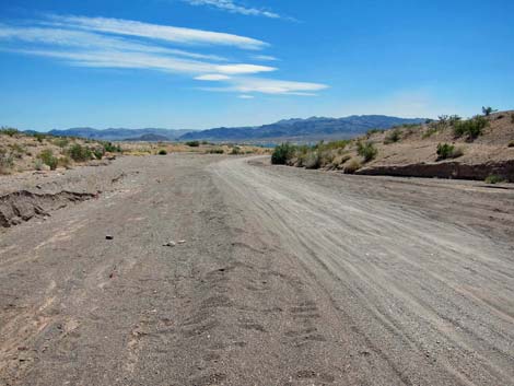 Crawdad Cove Road