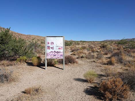 Hole-in-the-Wall Campground Trailhead